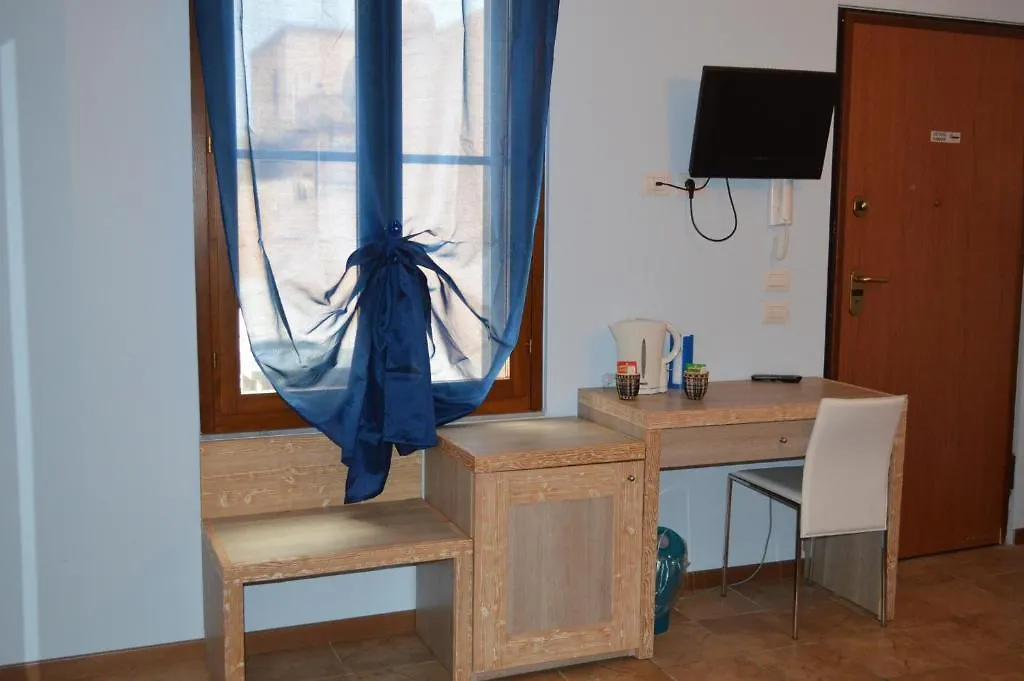 Butterfly Accommodation Alghero 2*,  Italy