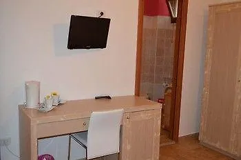 Butterfly Accommodation Alghero 2*,  Italy
