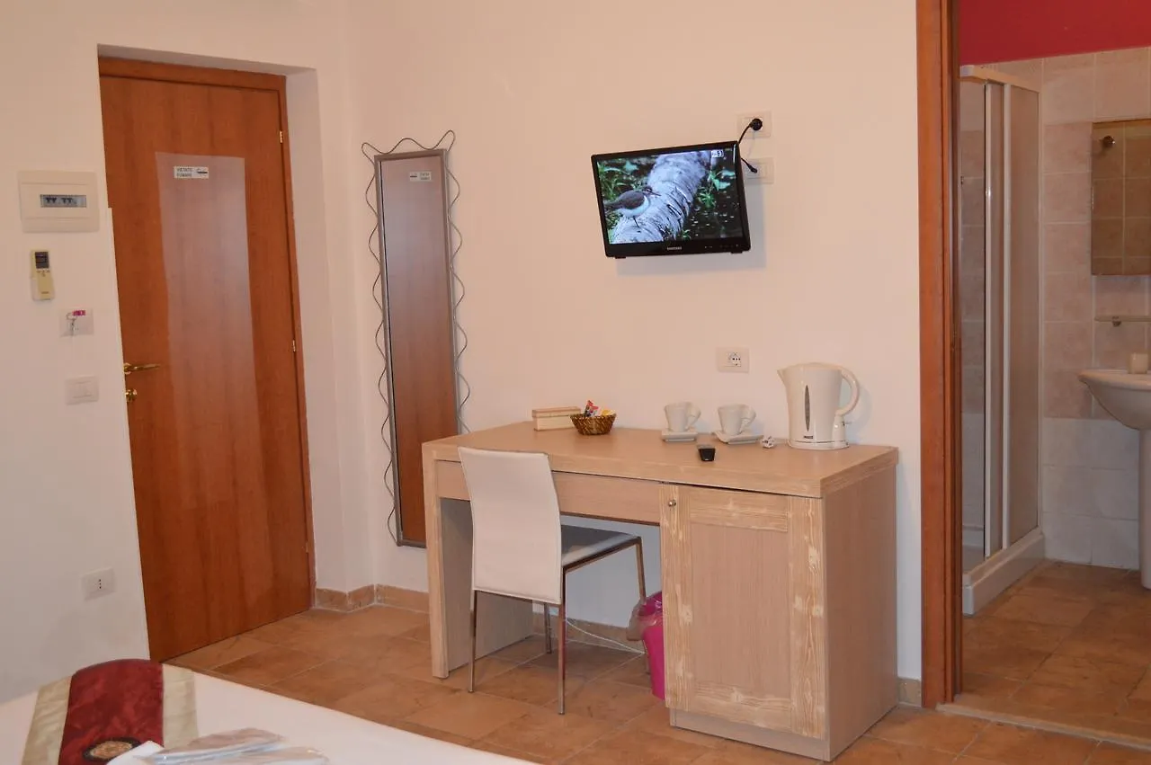 Butterfly Accommodation Alguer 2*,  Italia